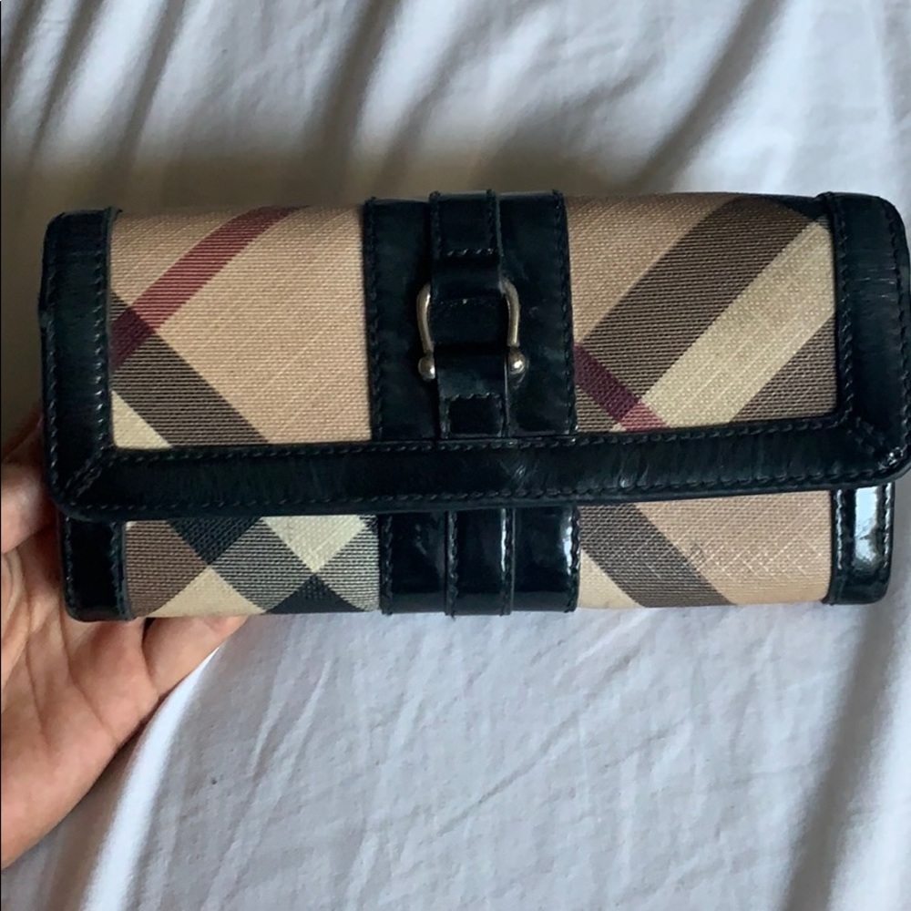 Burberry novacheck wallet